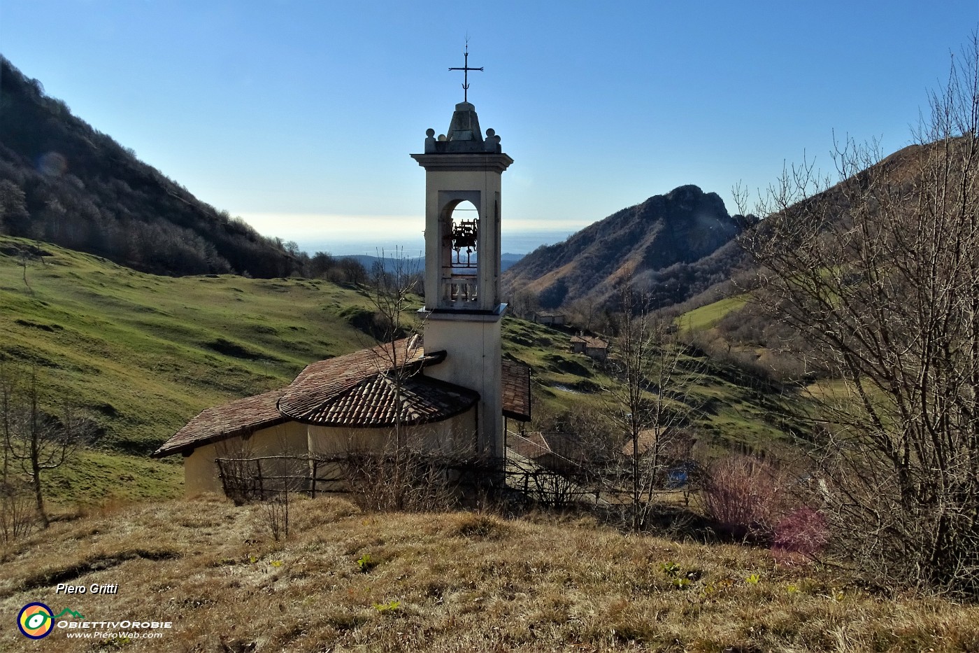 01 Partenza dalla chiesetta di San Barnaba in Salmezza (1000 m) .JPG -                                